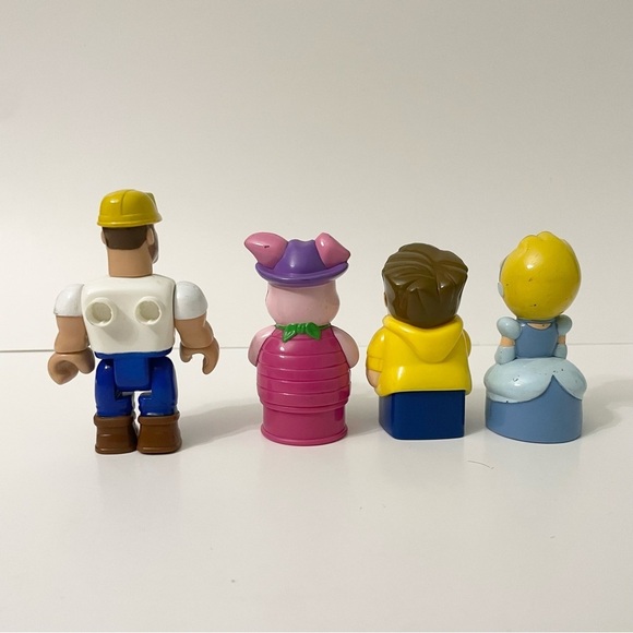 Mega Bloks Lot of 4 Construction Worker Piglet Cinderella Toys Figures - Picture 6 of 16